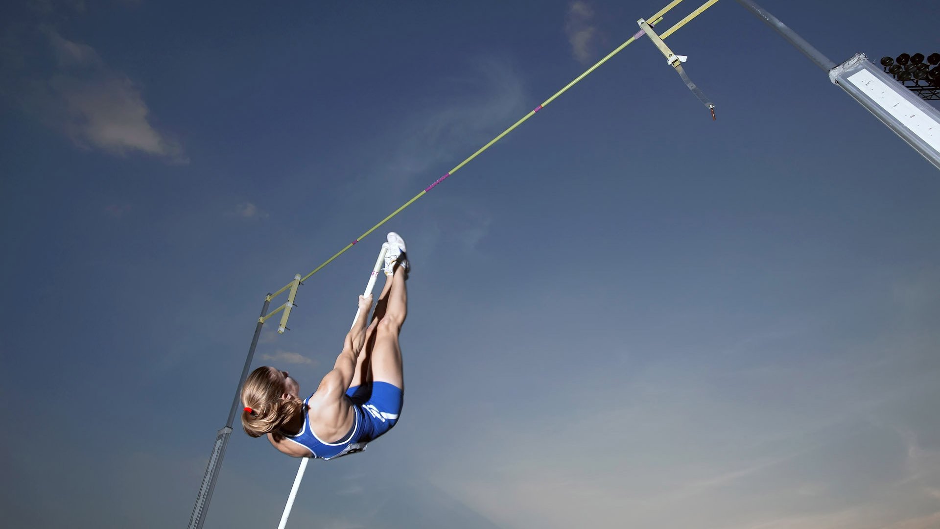国际跳远城市挑战：草根选手打破个人最佳，国际运动员跳远视频